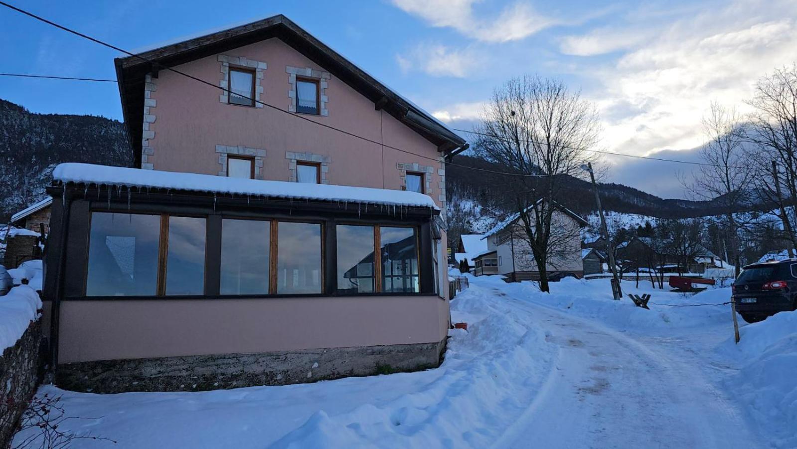 Kraljica Dujmovica Bed & Breakfast *